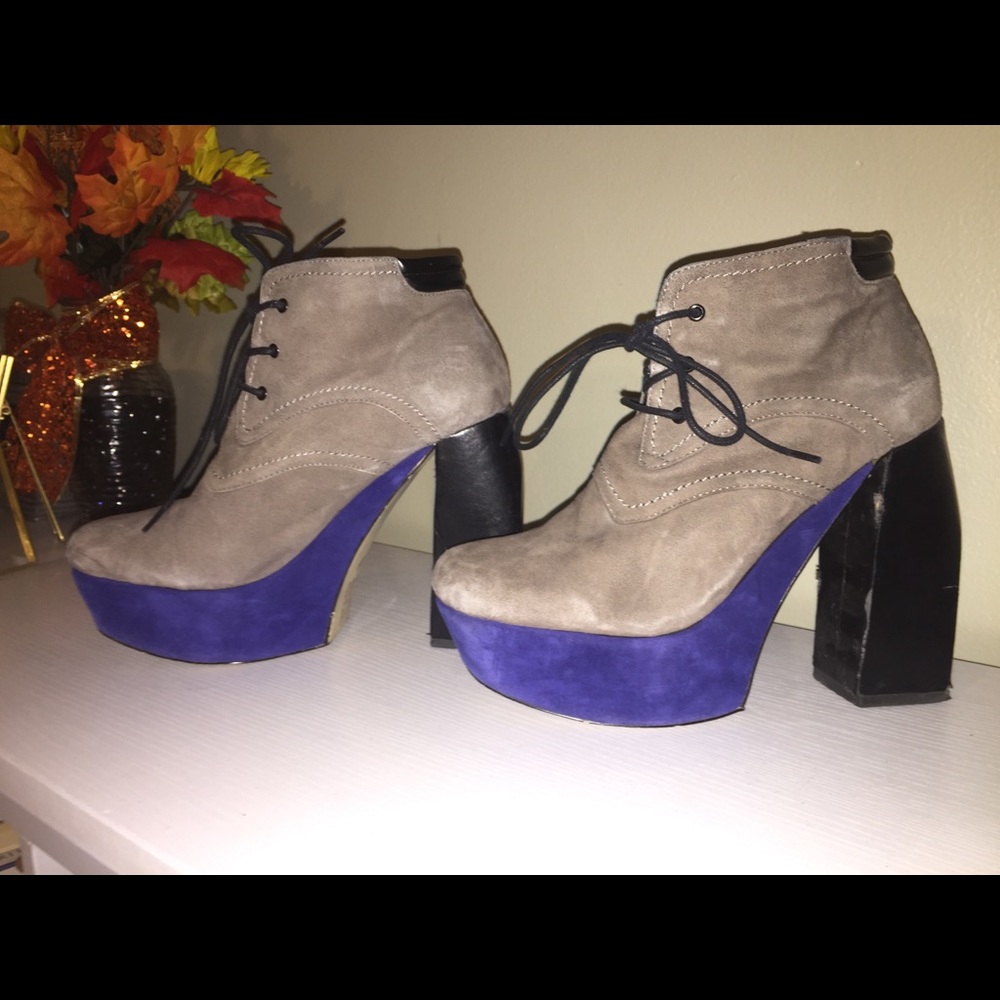 DV8 Dolce Vita Platform Booties